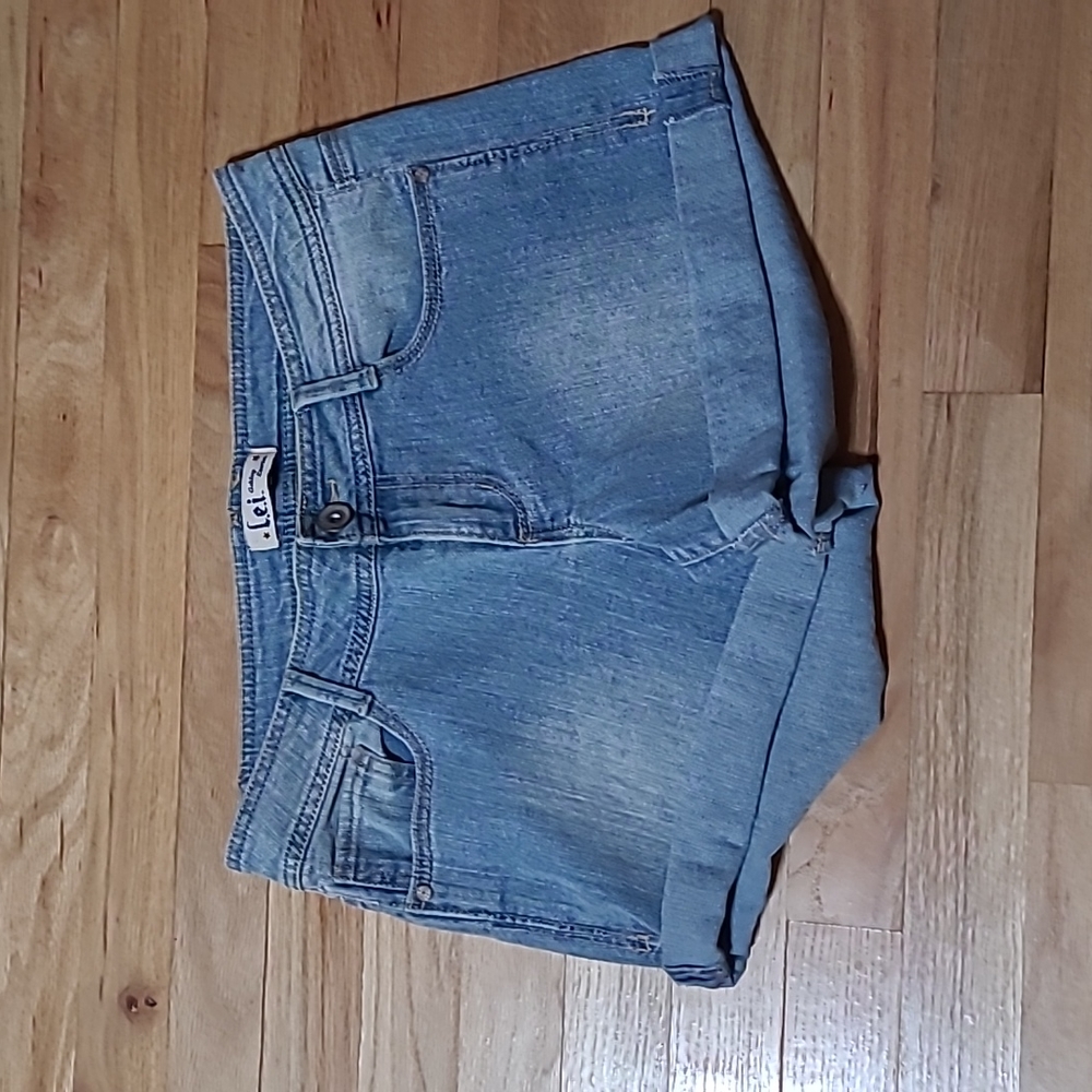LEI Jean shorts